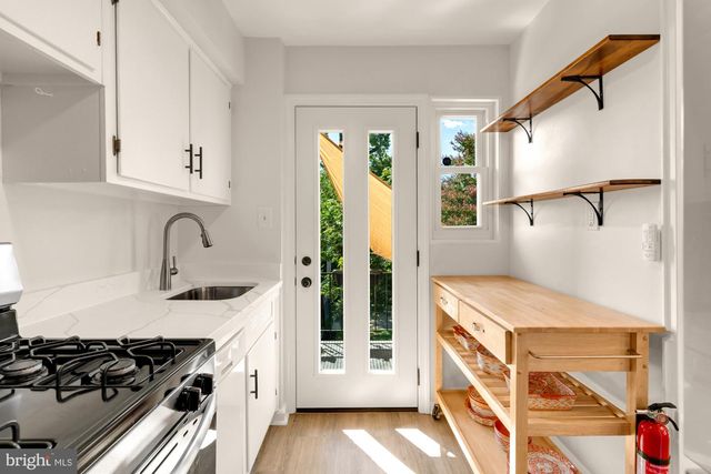 231 NICHOLSON ST NE, Washington, DC 20011