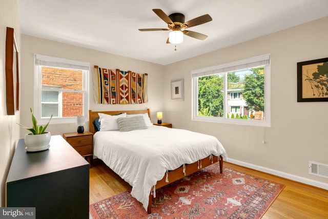 231 NICHOLSON ST NE, Washington, DC 20011