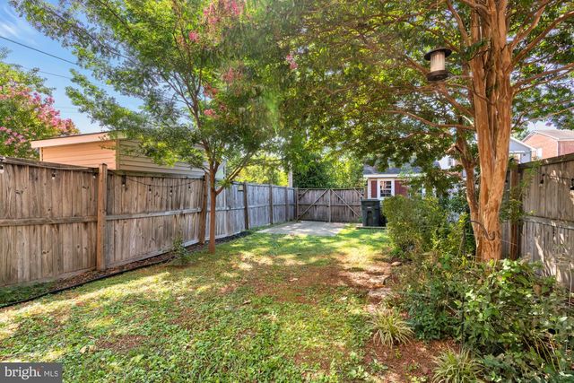 231 NICHOLSON ST NE, Washington, DC 20011