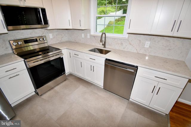 11404 SOWARD DR, Kensington, MD 20895