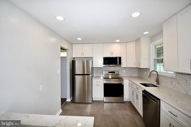 11404 SOWARD DR, Kensington, MD 20895