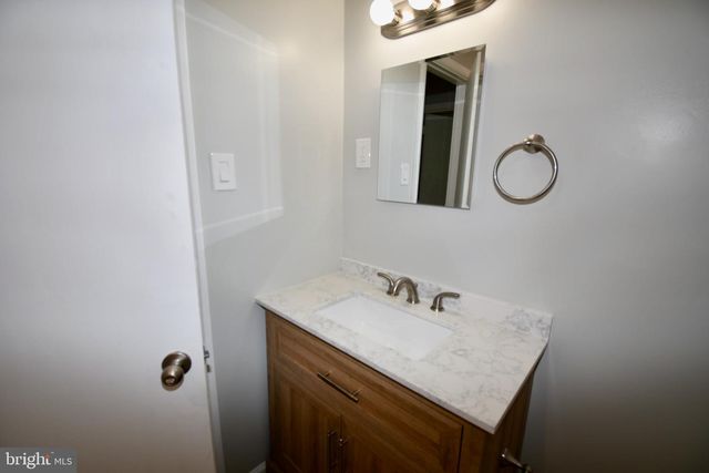 11404 SOWARD DR, Kensington, MD 20895