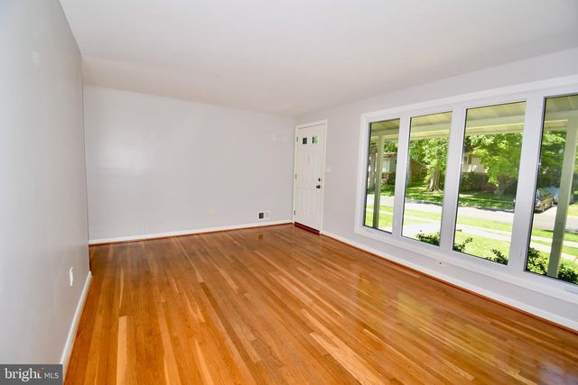 11404 SOWARD DR, Kensington, MD 20895