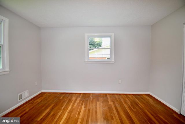 11404 SOWARD DR, Kensington, MD 20895