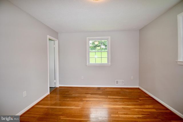 11404 SOWARD DR, Kensington, MD 20895
