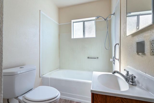 324 Coolidge Street, Coalinga, CA 93210