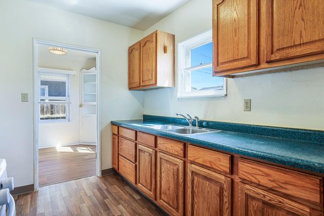 324 Coolidge Street, Coalinga, CA 93210