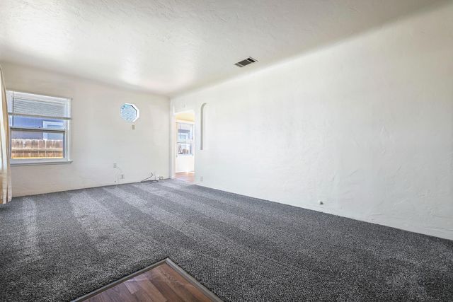 324 Coolidge Street, Coalinga, CA 93210