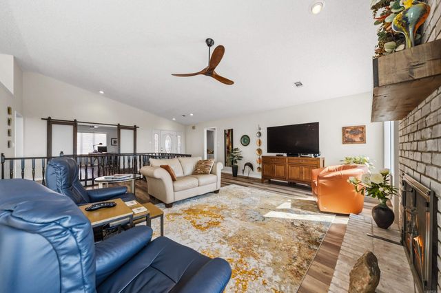 7 Almazan Way, Hot Springs Village, AR 71909