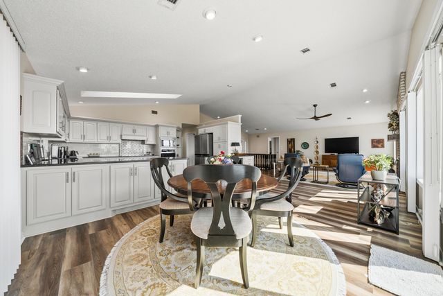 7 Almazan Way, Hot Springs Village, AR 71909