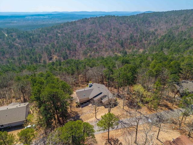 7 Almazan Way, Hot Springs Village, AR 71909