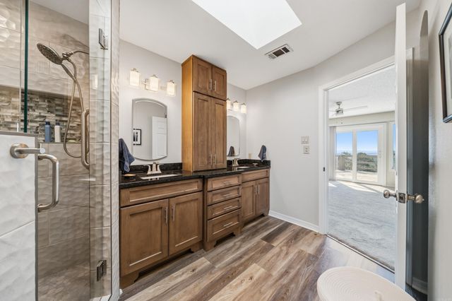 7 Almazan Way, Hot Springs Village, AR 71909