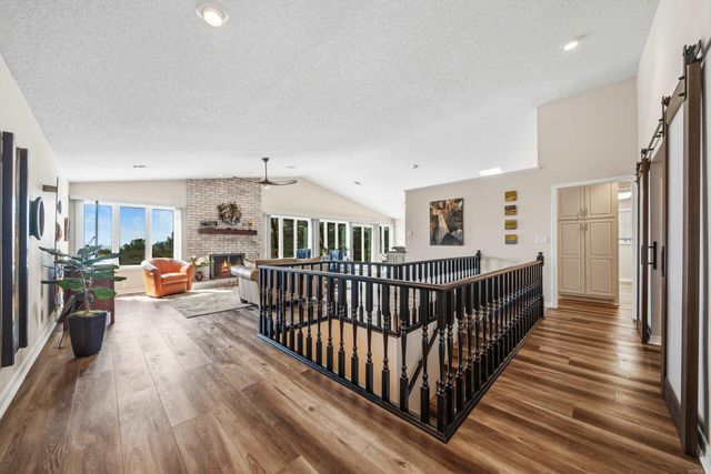 7 Almazan Way, Hot Springs Village, AR 71909