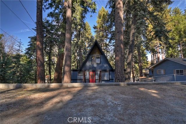 31470 Cedarwood Drive, Running Springs, CA 92382