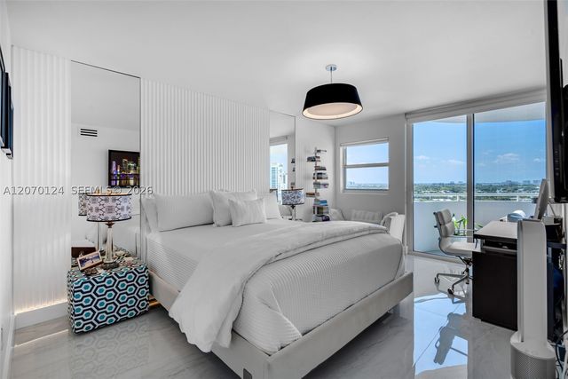 6301 Collins Ave 1207, Miami Beach, FL 33141