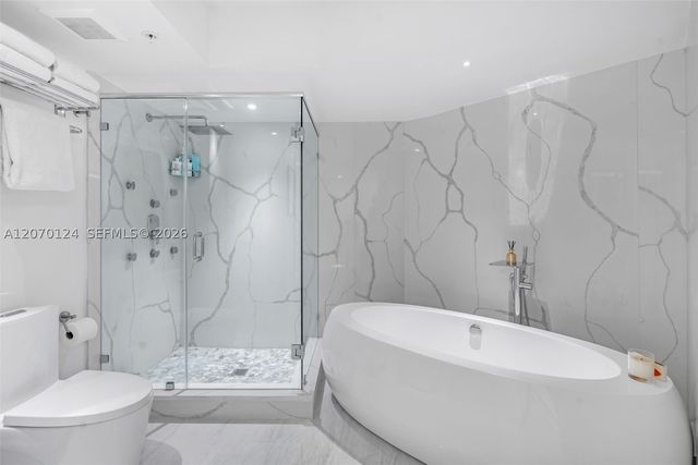 6301 Collins Ave 1207, Miami Beach, FL 33141
