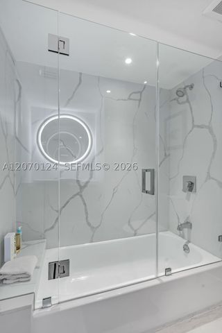 6301 Collins Ave 1207, Miami Beach, FL 33141