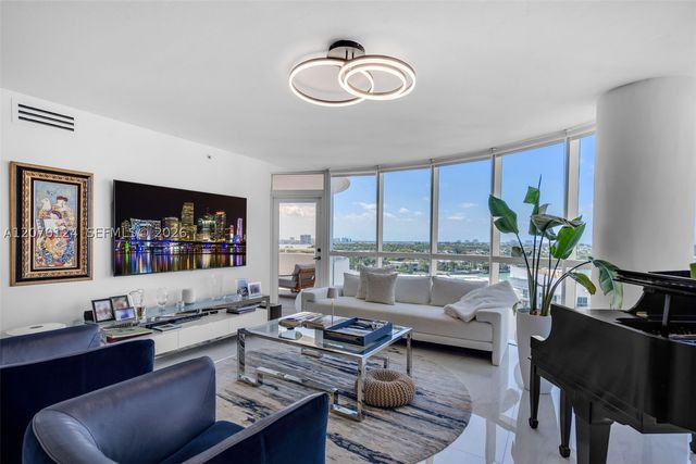 6301 Collins Ave 1207, Miami Beach, FL 33141