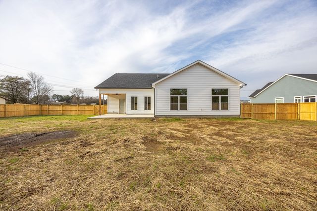 1509 Old Estill Springs Rd, Tullahoma, TN 37388