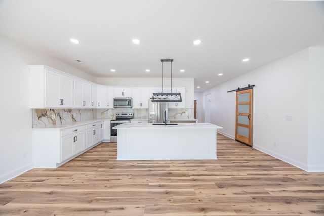 1509 Old Estill Springs Rd, Tullahoma, TN 37388