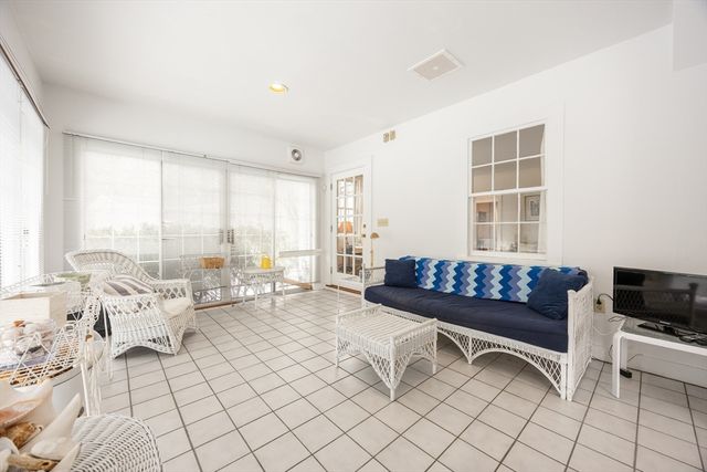 114 Johnson Rd, Winchester, MA 01890