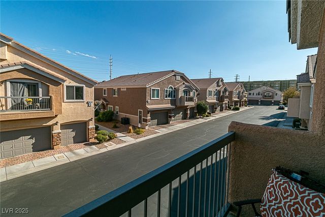 10111 Aspen Rose Street 101, Las Vegas, NV 89183