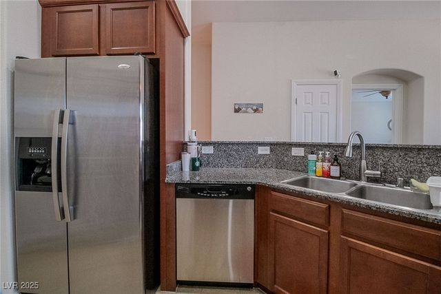 10111 Aspen Rose Street 101, Las Vegas, NV 89183