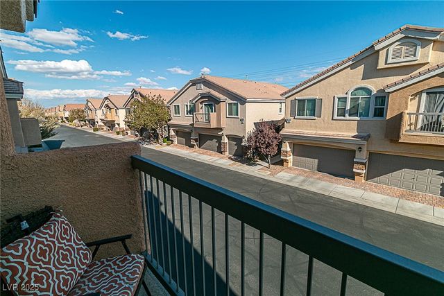 10111 Aspen Rose Street 101, Las Vegas, NV 89183