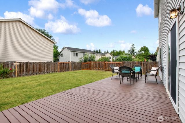 24240 SE 10th Place, Sammamish, WA 98075