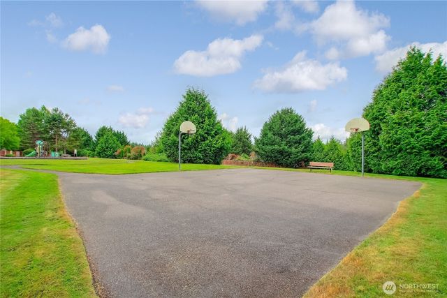 24240 SE 10th Place, Sammamish, WA 98075