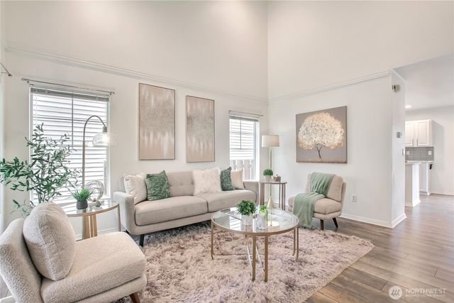 24240 SE 10th Place, Sammamish, WA 98075