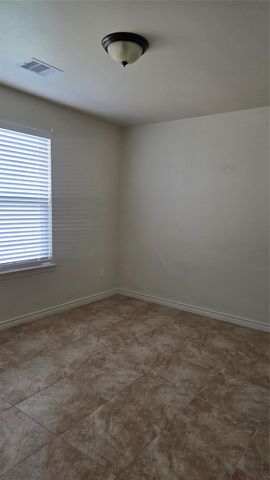 2724 Avenue D 9, San Leon, TX 77539