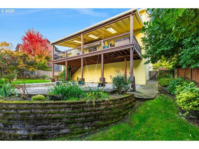 16375 Oak Valley Dr, Oregon City, OR 97045