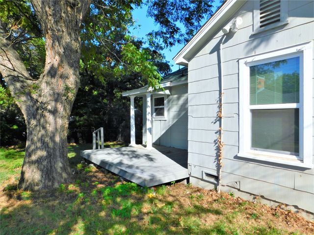 901 Gregg Street, Denton, TX 76201