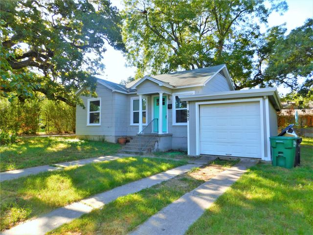 901 Gregg Street, Denton, TX 76201