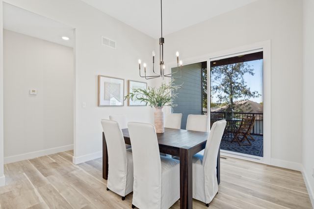 5201 BUTTER CUP DR, Columbia, MO 65203