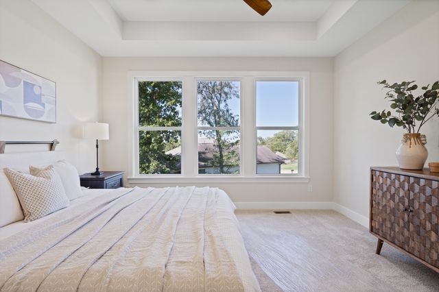 5201 BUTTER CUP DR, Columbia, MO 65203