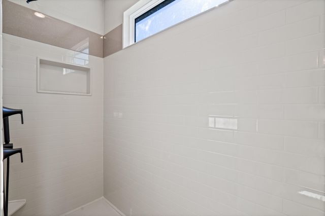 5201 BUTTER CUP DR, Columbia, MO 65203