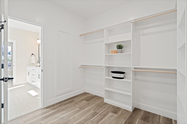 5201 BUTTER CUP DR, Columbia, MO 65203