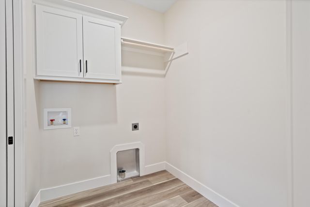 5201 BUTTER CUP DR, Columbia, MO 65203