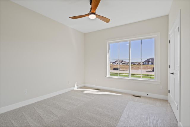 5201 BUTTER CUP DR, Columbia, MO 65203