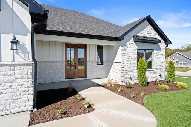 5201 BUTTER CUP DR, Columbia, MO 65203