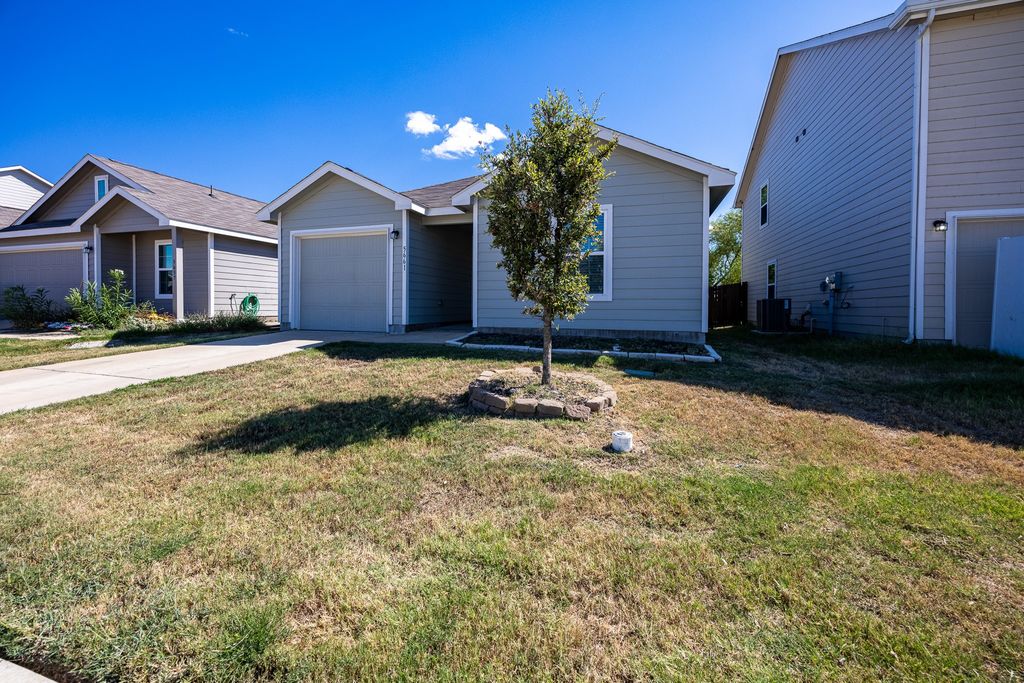 5661 Mcclelland Street, Forney, TX 75126