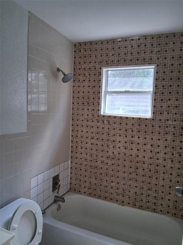 5000 20TH STREET N, St Petersburg, FL 33714