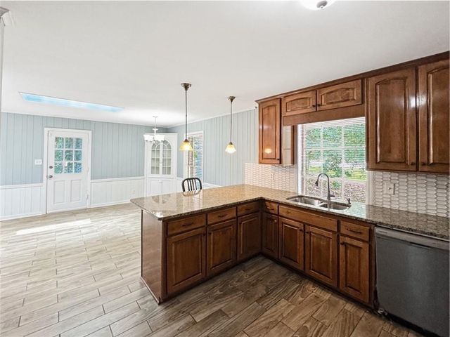 1665 Loch Lomond Trail SW, Atlanta, GA 30331