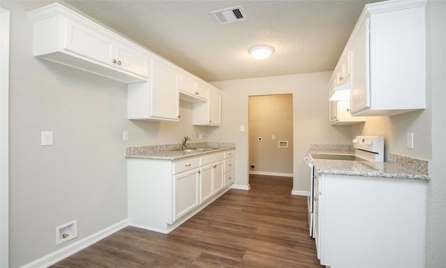 6110 Glen Lee Drive, Humble, TX 77396