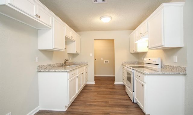 6110 Glen Lee Drive, Humble, TX 77396