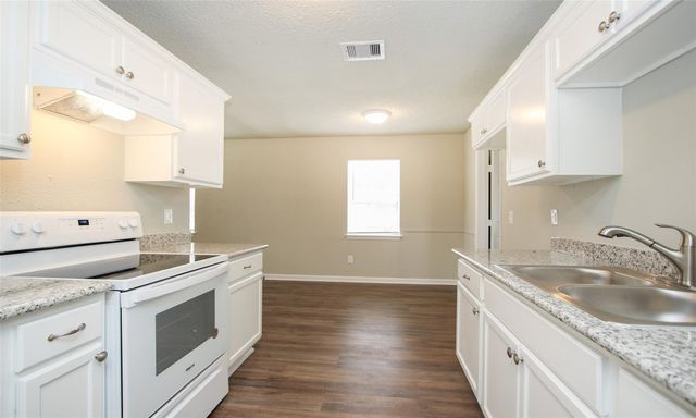 6110 Glen Lee Drive, Humble, TX 77396