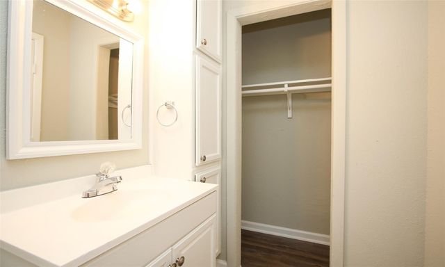 6110 Glen Lee Drive, Humble, TX 77396