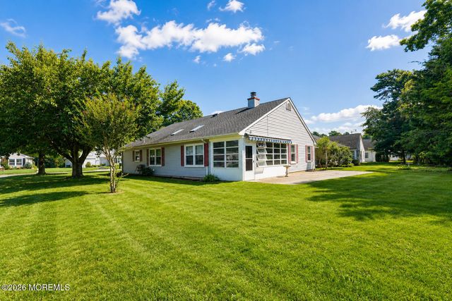 19 Deer Run Lane, Brick, NJ 08724